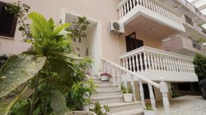 Apartment Glomazic