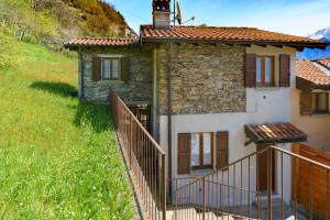 One-Bedroom House with Garden View