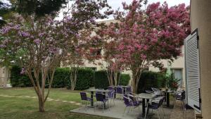 Logis Hôtel & Restaurant Le Fleurance