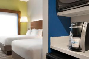 Holiday Inn Express & Suites - Cincinnati South - Wilder by IHG