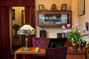 B&B Astor