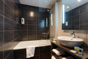 Hotels Hotel Astrid : Chambre Quadruple Classique