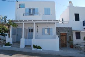 Mina Studios Myconos Greece