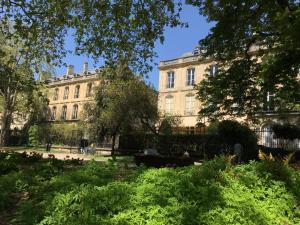 Maisons de vacances Romance au coeur de Bordeaux / Jardin Public : photos des chambres