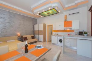 Studio Apartment Leana 
