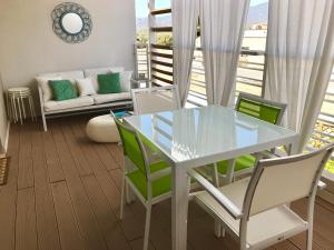 A gem apartment with terrace img8