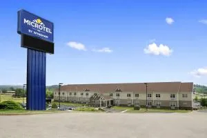 Microtel Inn & Suites By Wyndham Mineral Wells/Parkersburg - Parish-Morris Subdivision
