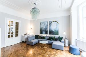 Warsaw Center 110 m2 Spacious and Elegant Apartment