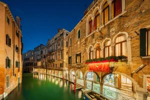 Cannaregio 5643 - 30131, Venice, Italy.