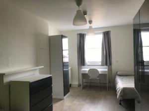 Leinster House (Bayswater)