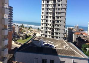 Apartamento Vila Tupi Frente Ao Mar