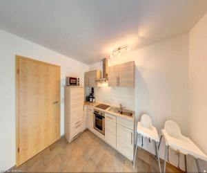 Apartment with Balcony room in Haus Werder Wohnung 3 mit Kamin