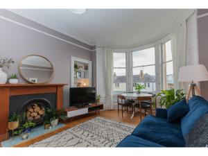 Spacious, Stylish 2BR Flat For 4 in Leith Walk