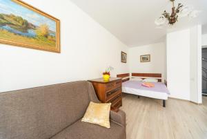 Comfortable apartment near airport Zhulyny