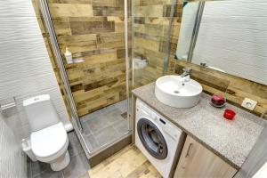Bed in 6-Bed Dormitory Room room in Hostel Uralskie Berega