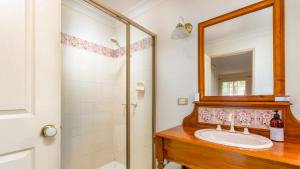 Honeysuckle Cottages