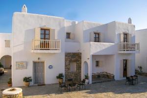Twins Apartments By Mina Myconos Greece