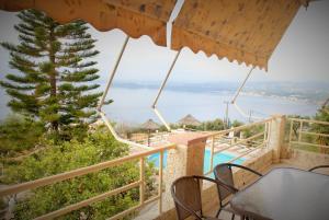 Family Two-Bedroom Apartment with Sea View 