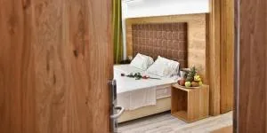 Artemis Hotel Apartments - Limín Khersonísou