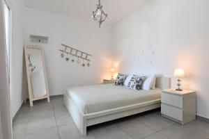 Azzurro Bianco Suites Paros Greece