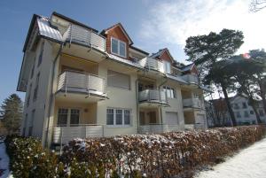 Apartment with Garden View room in Ferienwohnung Juliane in der Villa zum Kronprinzen direkt gegenüber der Saarow Therme