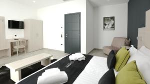 Standard Double or Twin Room room in Ecumano Space
