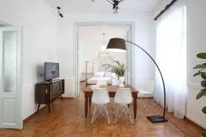 Live in Athens, THISEIO Historic House