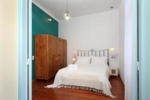 Live in Athens, THISEIO Historic House