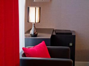 Hotels Hostellerie Du Chapeau Rouge : photos des chambres