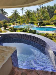 Luxury apartment with ocean view at the beach