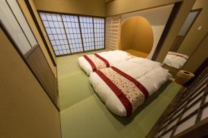 京一軒町家 染 SEN 東寺-魚美津 Toji-Uomizu