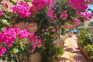 The Boathouse Hotel Santorini Greece