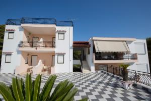 Pefkides Aegina Boutique Apartments