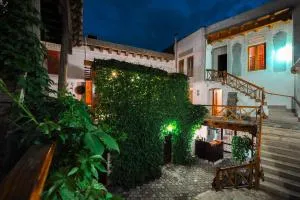 Bibi-Khanym Hotel - Bucara