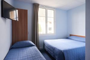 Hotels Hotel Le Petit Duquesne : Chambre Twin/Triple