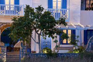 Elia Studios Pollonia