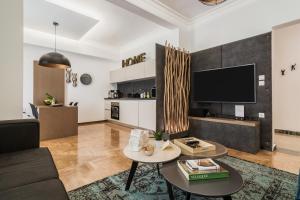 Acropolis Executive Suite - image 2