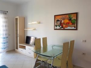 Holiday apartment Alma