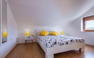 Apartment Deni 