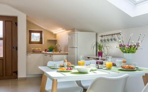Apartment Deni 