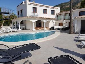 Talu Villa Cigne Albir Hispaania