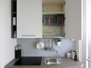 New & modern apartment on the sea