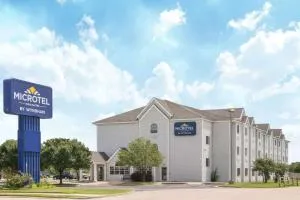 Microtel Inn and Suites Independence - Neodesha