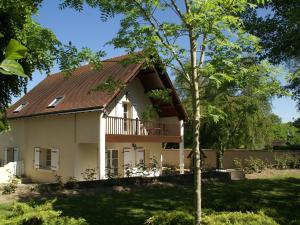 Maisons de vacances Quaint Holiday Home in Faverolles with Pool and Pond : photos des chambres