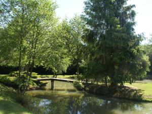 Maisons de vacances Quaint Holiday Home in Faverolles with Pool and Pond : photos des chambres