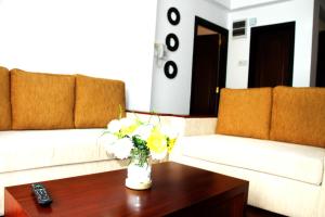 Homewood Luxury Apartment