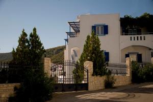 Sunrise Studios Agistri Greece
