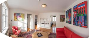 LL Properties - The Old Town Retreat