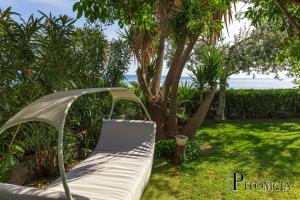 Double Room with Terrace and Sea View   room in Villa Pitomcia