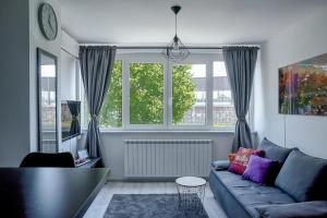 Drop (in) Apartment 